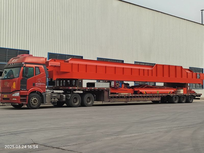 通用橋式起重機(jī) QDXX32/5t—19.5m 電動(dòng)單梁橋式起重機(jī) 2臺(tái) LD10t—16.5m 制作完成，發(fā)往河北石家莊交付客戶使用。